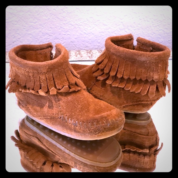 girls moccasins